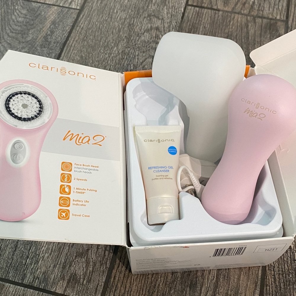 Clarisonic Mia 2 Pink Facial Cleansing Device Open Box